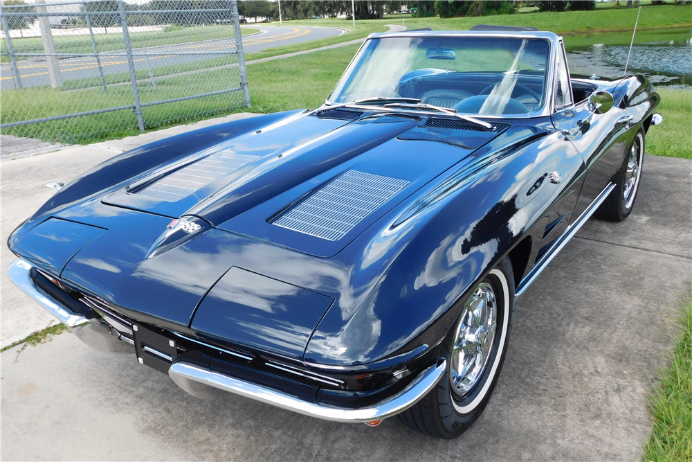 1963 CHEVROLET CORVETTE 327/340 CONVERTIBLE - Front 3/4 - 198705