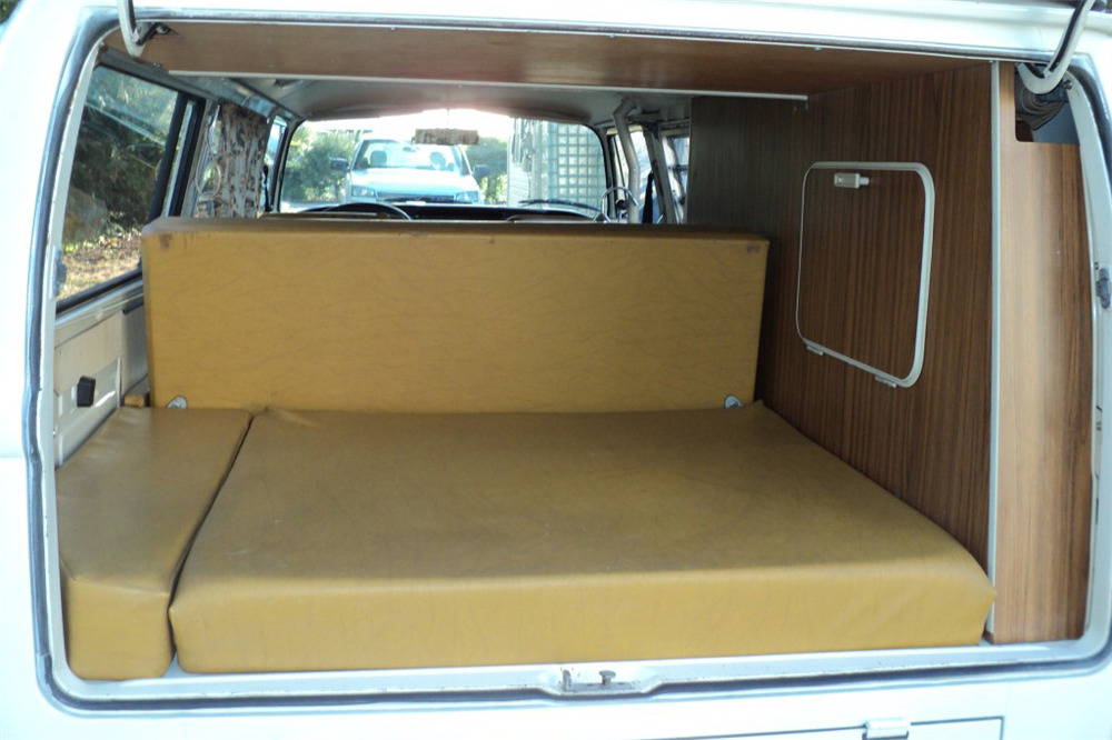1972 VOLKSWAGEN WESTFALIA POP-UP CAMPER - Interior - 198732