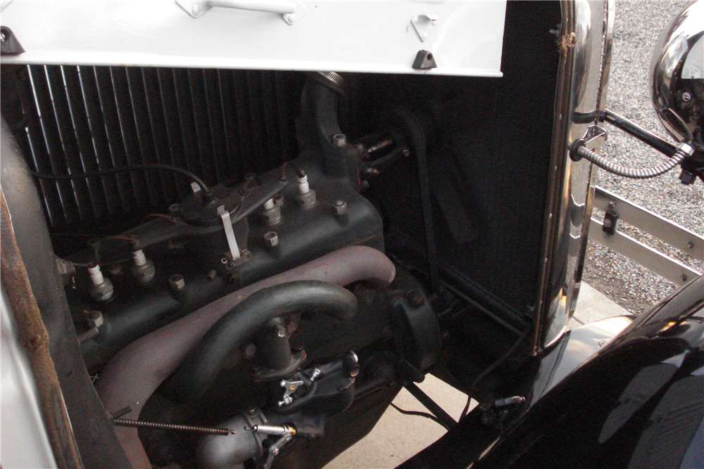 1931 FORD MODEL A DELUXE COUPE - Engine - 198807