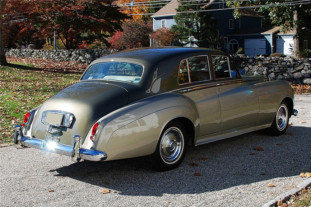 1961 ROLLS-ROYCE SILVER CLOUD II SALOON - Rear 3/4 - 198948
