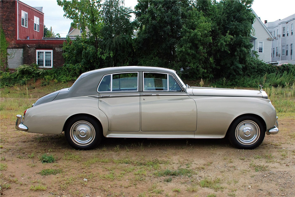 1961 ROLLS-ROYCE SILVER CLOUD II SALOON - Side Profile - 198948