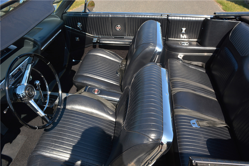 1964 CHEVROLET IMPALA SS CONVERTIBLE - Interior - 198989