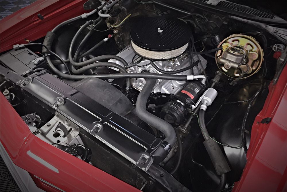 1969 CHEVROLET CHEVELLE CUSTOM CONVERTIBLE - Engine - 199184