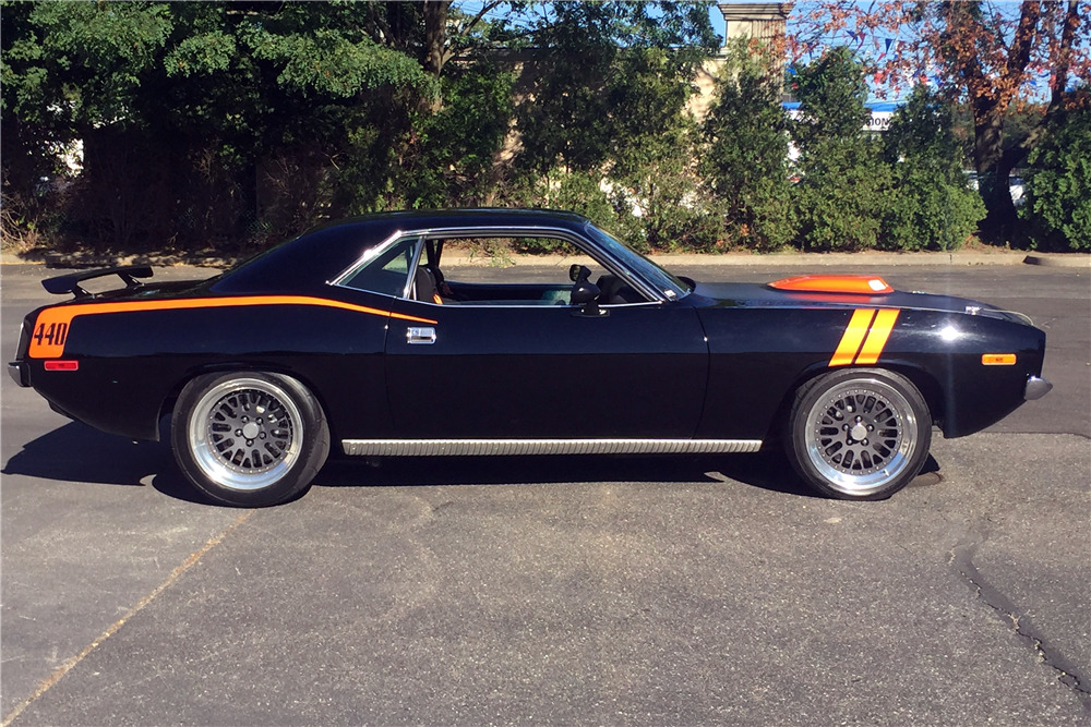 1973 PLYMOUTH BARRACUDA CUSTOM COUPE - Side Profile - 199196