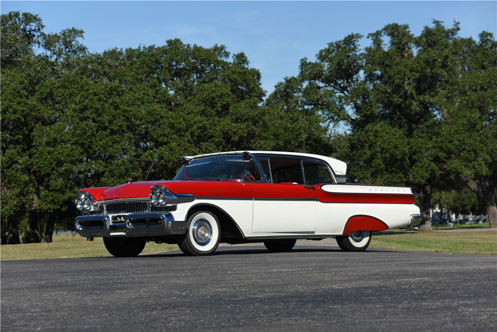 1957 MERCURY TURNPIKE CRUISER - Front 3/4 - 199667