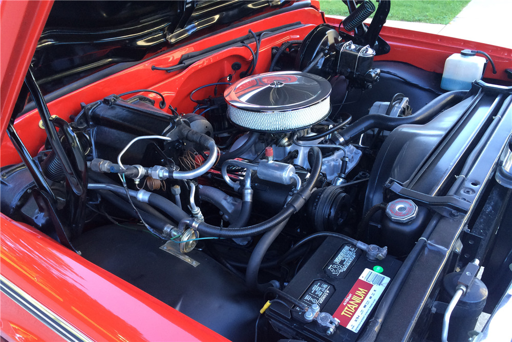 1971 CHEVROLET C-10 FLEETSIDE PICKUP - Engine - 200031