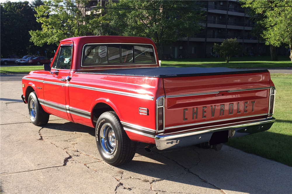 1971 CHEVROLET C-10 FLEETSIDE PICKUP - Rear 3/4 - 200031