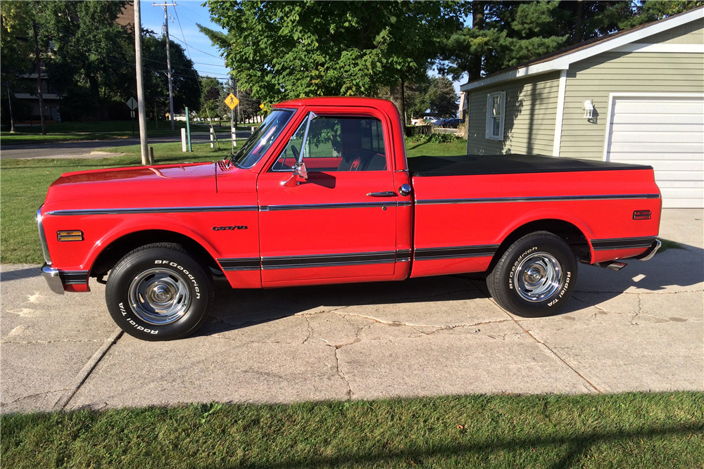 1971 CHEVROLET C-10 FLEETSIDE PICKUP - Side Profile - 200031