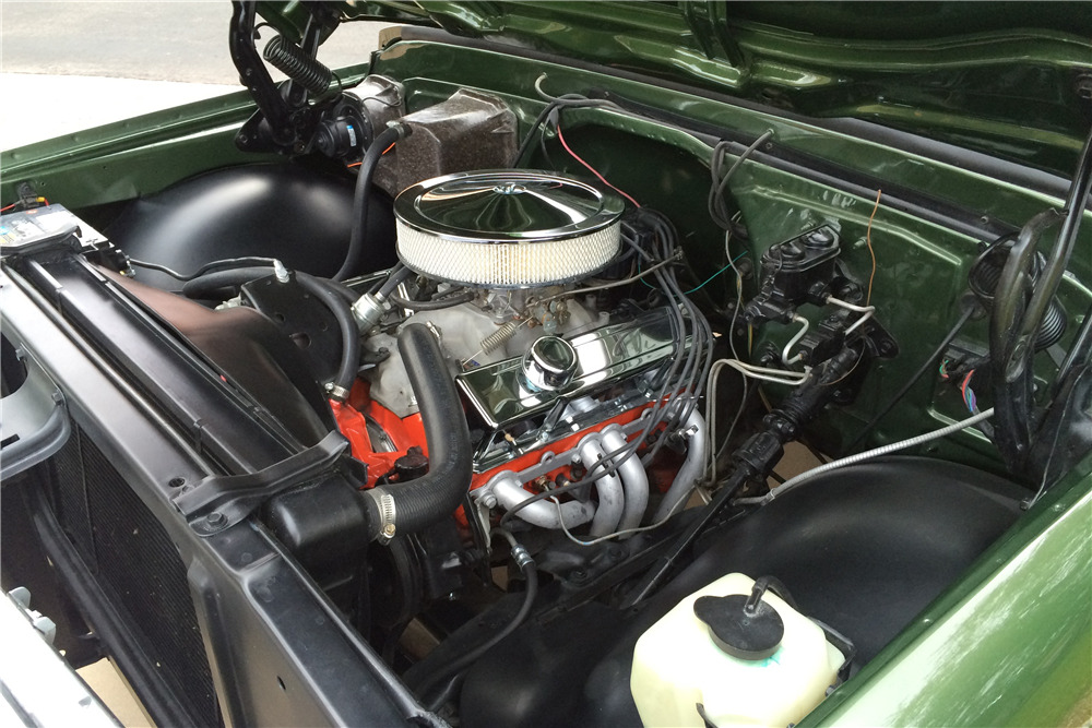 1970 CHEVROLET C-10 PICKUP - Engine - 200032