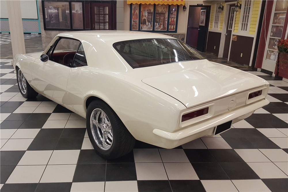 1967 CHEVROLET CAMARO CUSTOM COUPE - Rear 3/4 - 200033