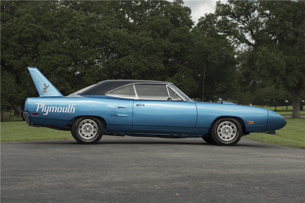 1970 PLYMOUTH SUPERBIRD  - Side Profile - 200059