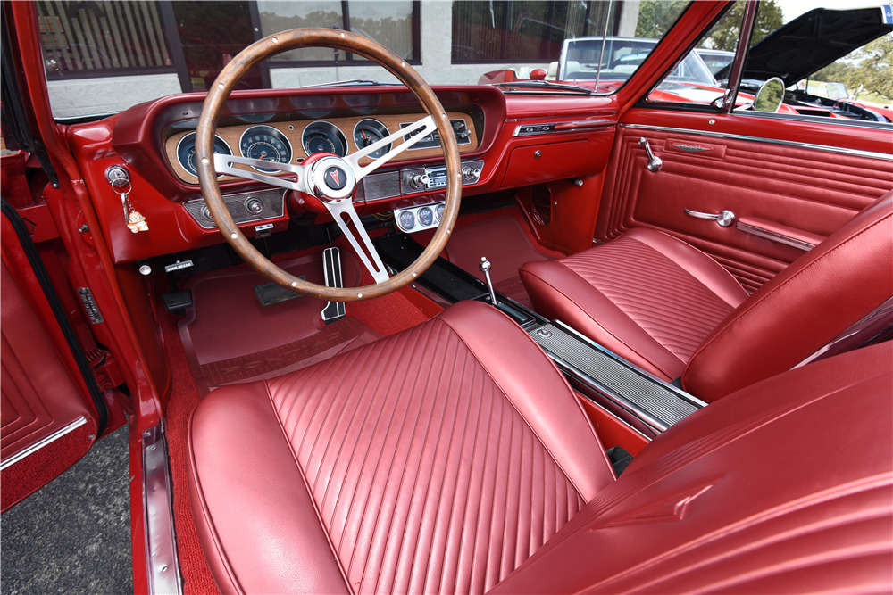 1965 PONTIAC GTO CONVERTIBLE - Interior - 200064