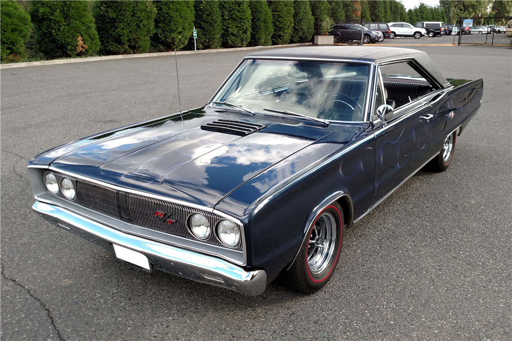1967 DODGE CORONET R/T  - Front 3/4 - 200066