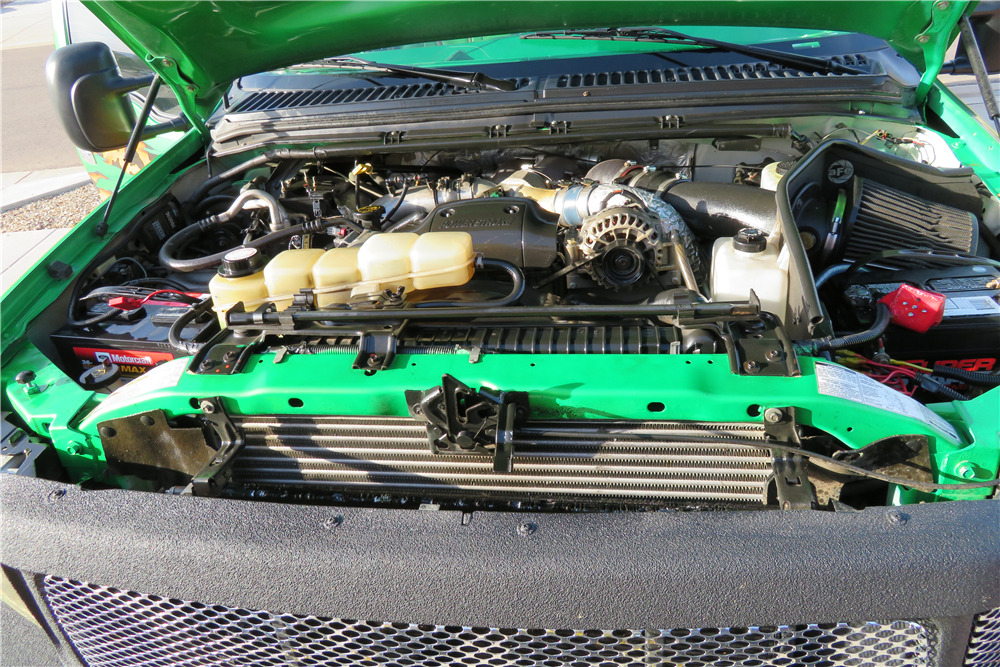 2001 FORD F-250 CUSTOM TRUCK - Engine - 200144