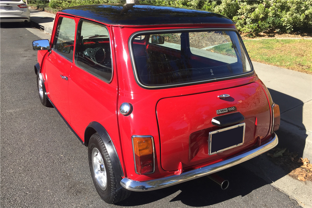 1972 AUSTIN MINI  - Rear 3/4 - 200469