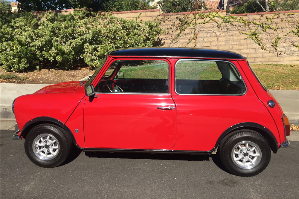 1972 AUSTIN MINI  - Side Profile - 200469