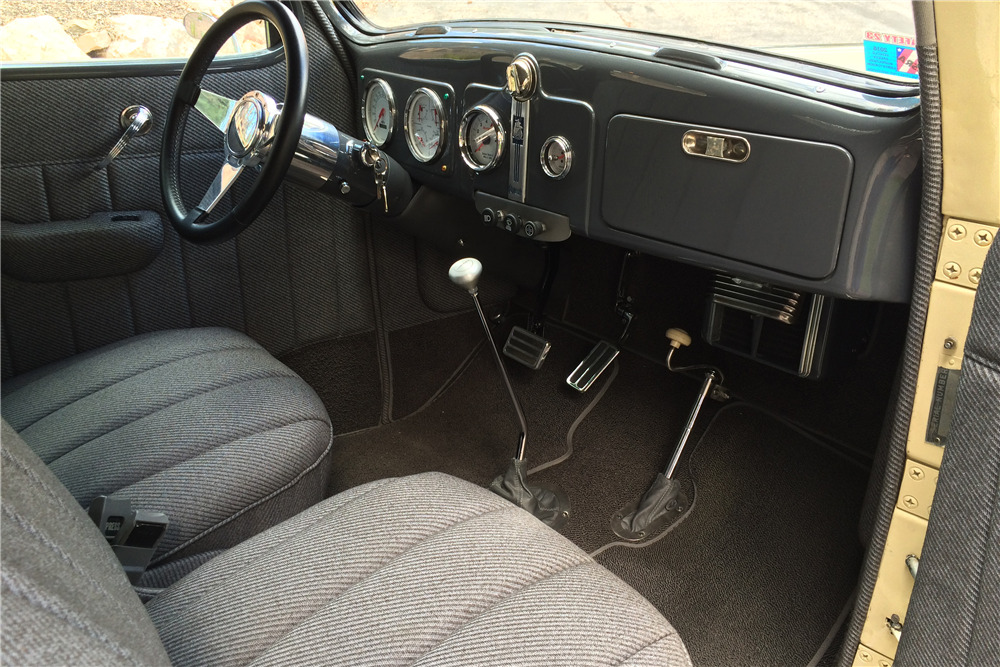 1937 PLYMOUTH CUSTOM COUPE - Interior - 200565