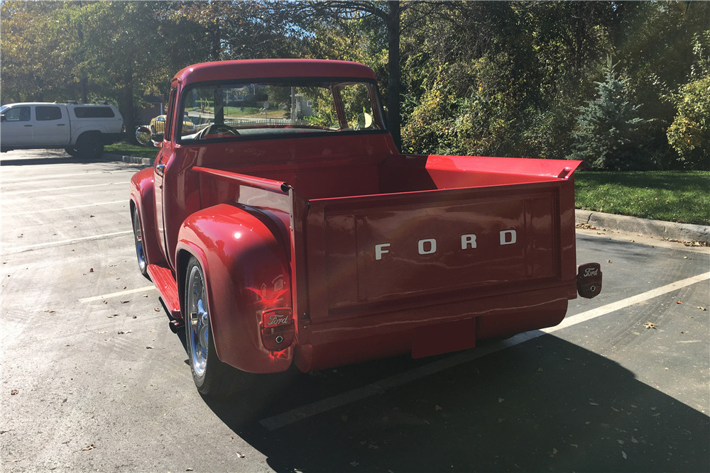 1956 FORD F-100 CUSTOM PICKUP - Rear 3/4 - 200587