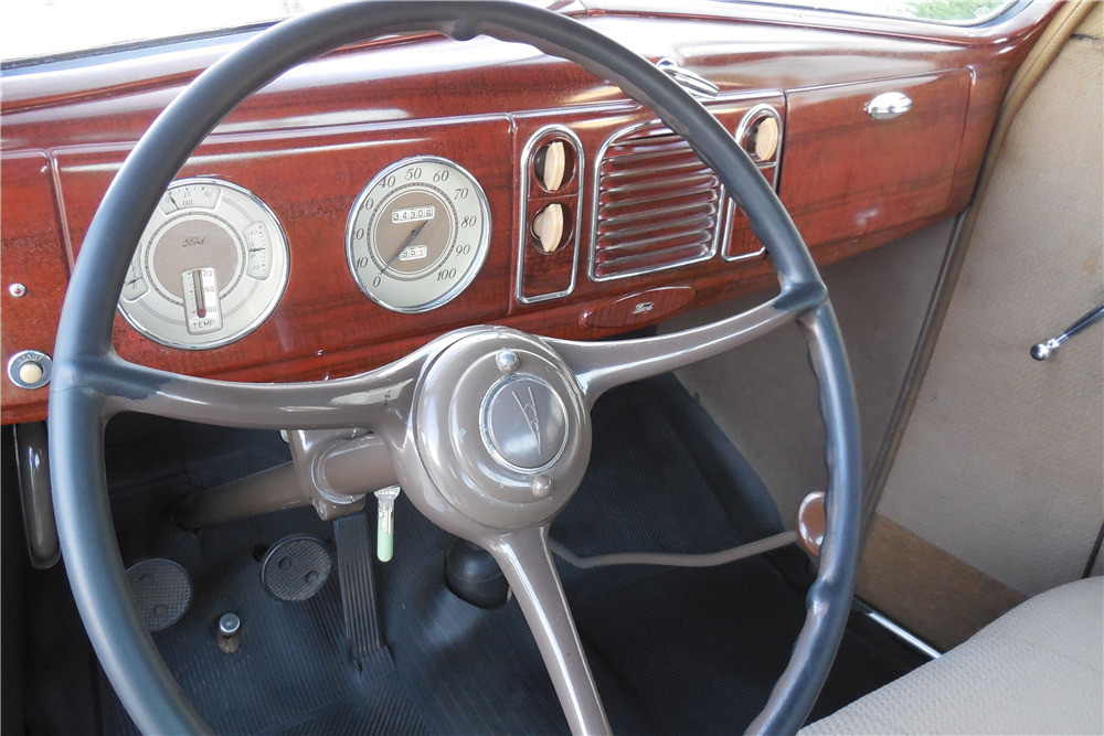 1938 FORD BUSINESS COUPE - Interior - 200608