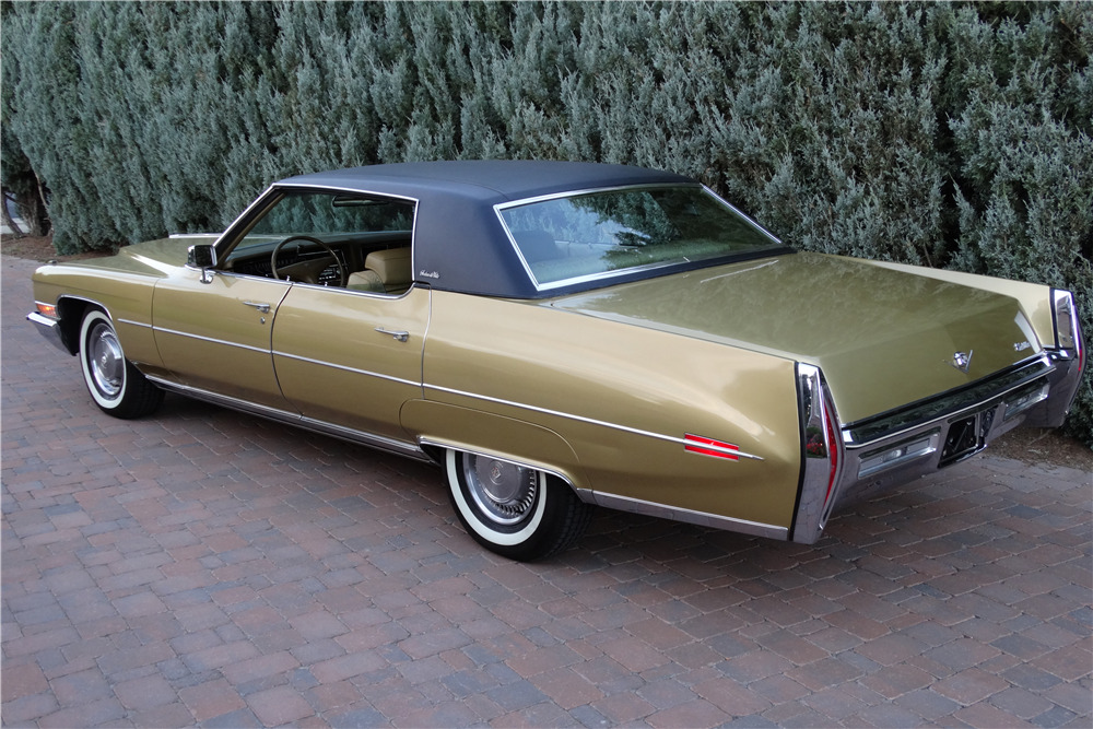 1972 CADILLAC SEDAN DE VILLE  - Rear 3/4 - 200627