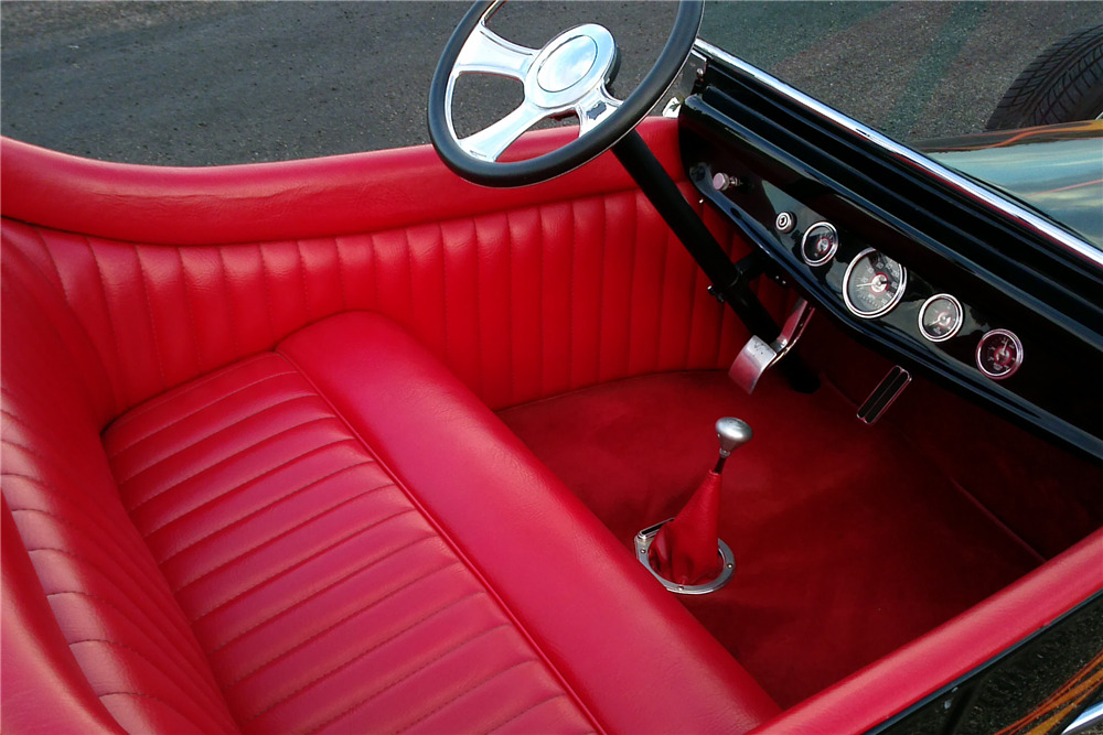 1923 FORD TRACK T CUSTOM ROADSTER - Interior - 200639