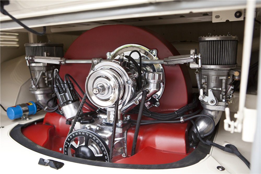 1965 VOLKSWAGEN TYPE II 21-WINDOW DELUXE BUS - Engine - 200656