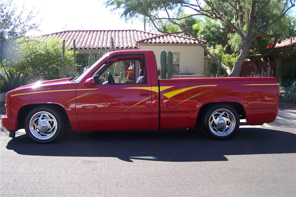1994 CHEVROLET C1500 CUSTOM PICKUP - Side Profile - 200769