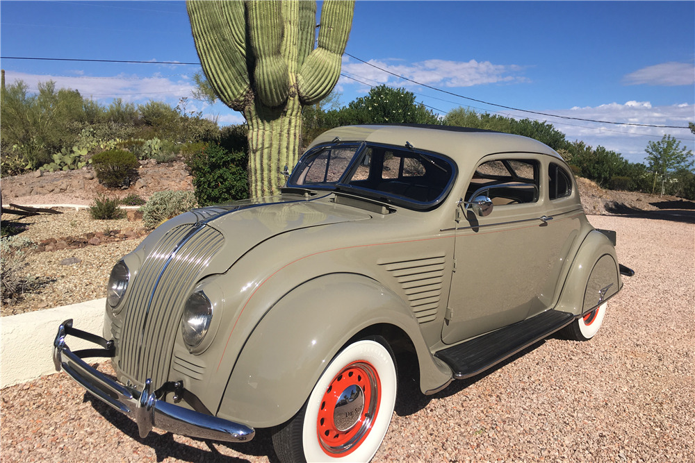 1934 DESOTO AIRFLOW  - Front 3/4 - 200818