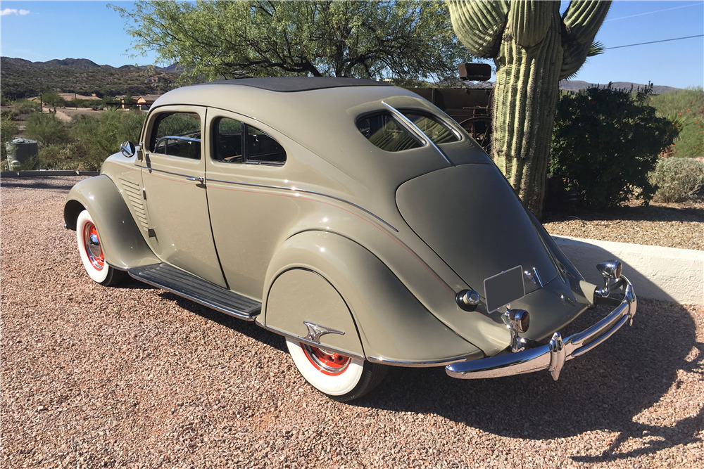 1934 DESOTO AIRFLOW  - Rear 3/4 - 200818