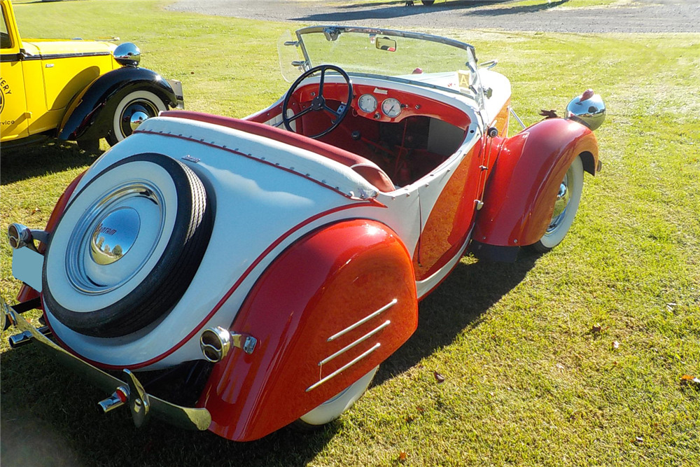 1940 AUSTIN BANTAM ROADSTER - Rear 3/4 - 200981