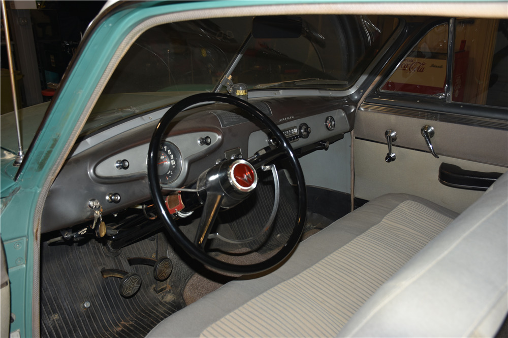 1952 WILLYS AERO ACE 685  - Interior - 201007