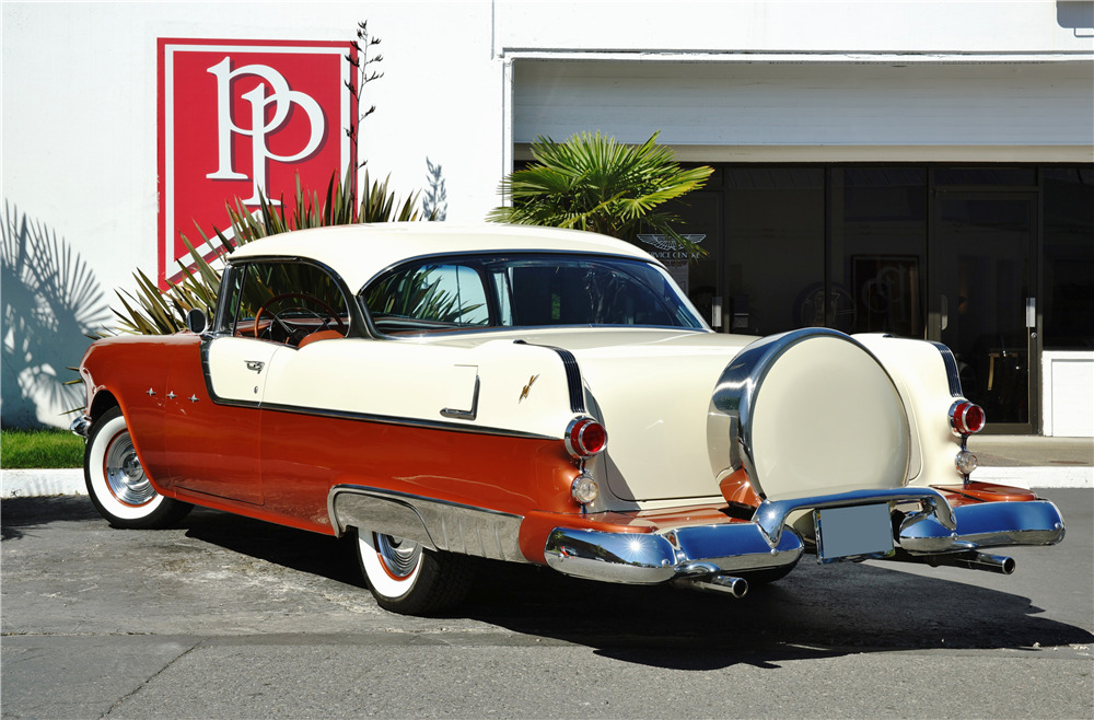 1955 PONTIAC STAR CHIEF  - Rear 3/4 - 201024