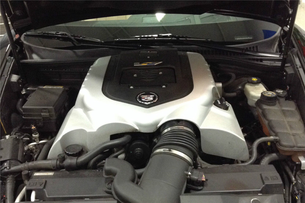 2007 CADILLAC XLR-V CONVERTIBLE - Engine - 201207