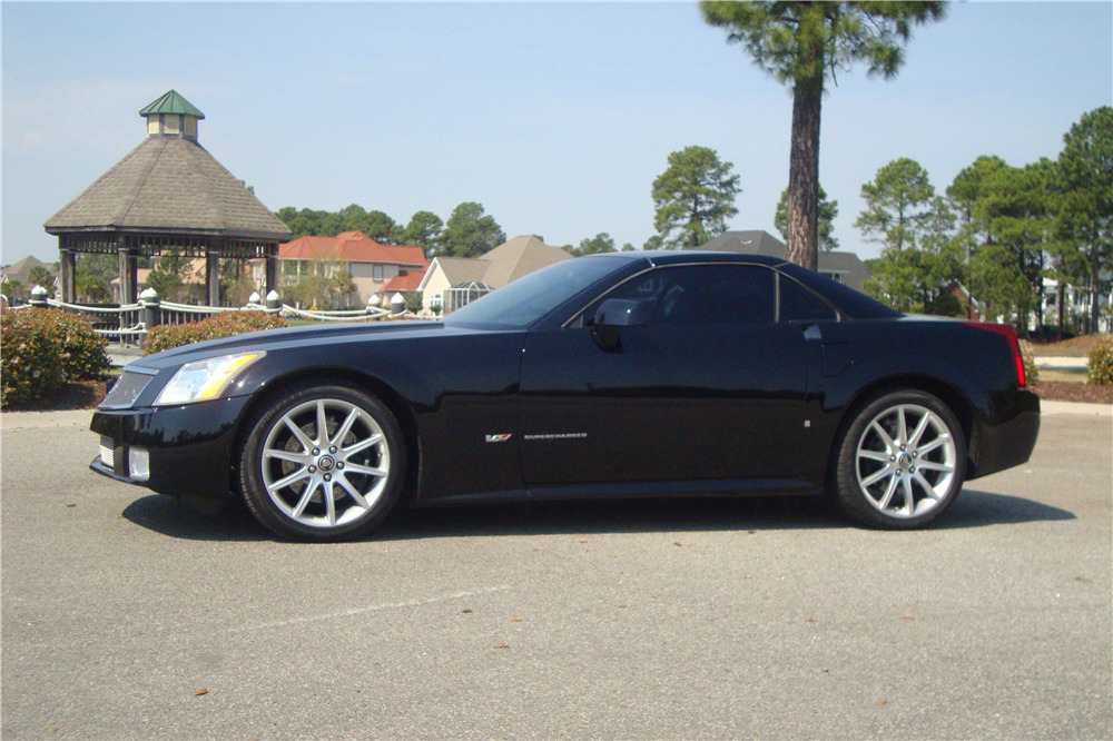 2007 CADILLAC XLR-V CONVERTIBLE - Front 3/4 - 201207
