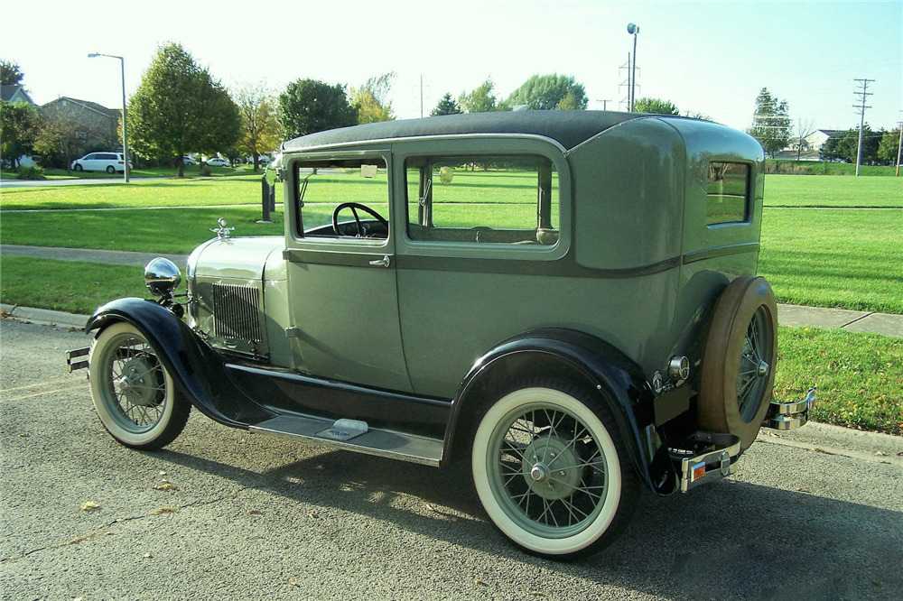 1928 FORD MODEL A COUPE - Rear 3/4 - 201350