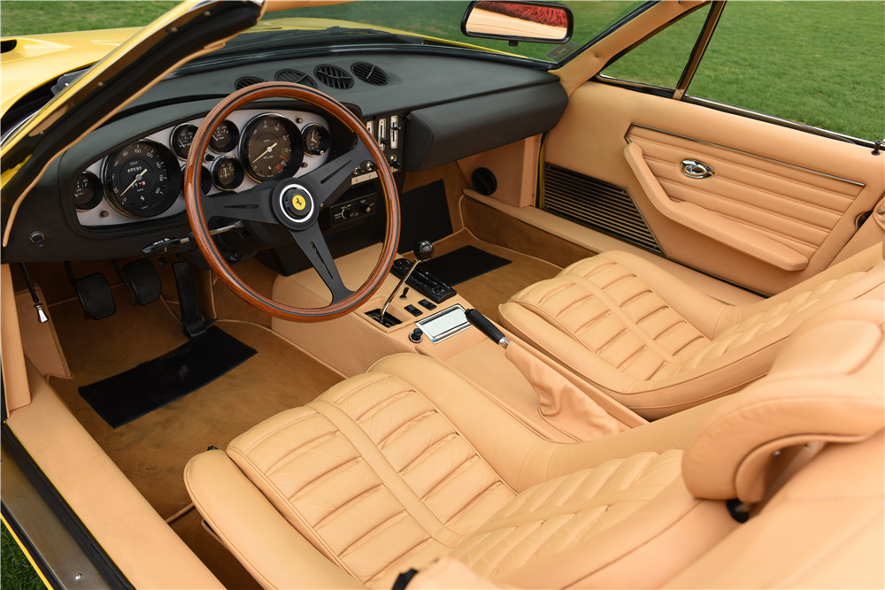 1971 FERRARI 365 GTB/4 DAYTONA SPIDER CONVERSION - Interior - 201404