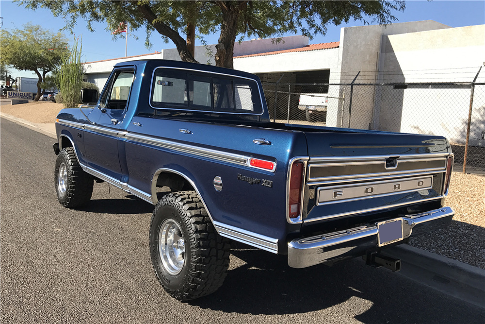 1976 FORD F-100 4X4 PICKUP - Rear 3/4 - 201426