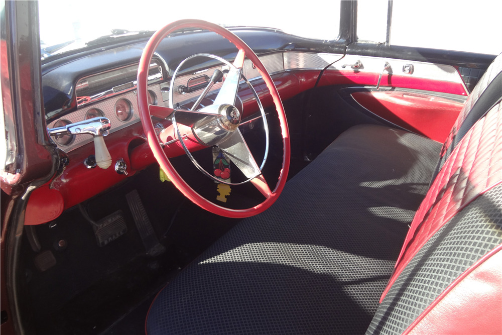 1955 BUICK ROADMASTER  - Interior - 201461