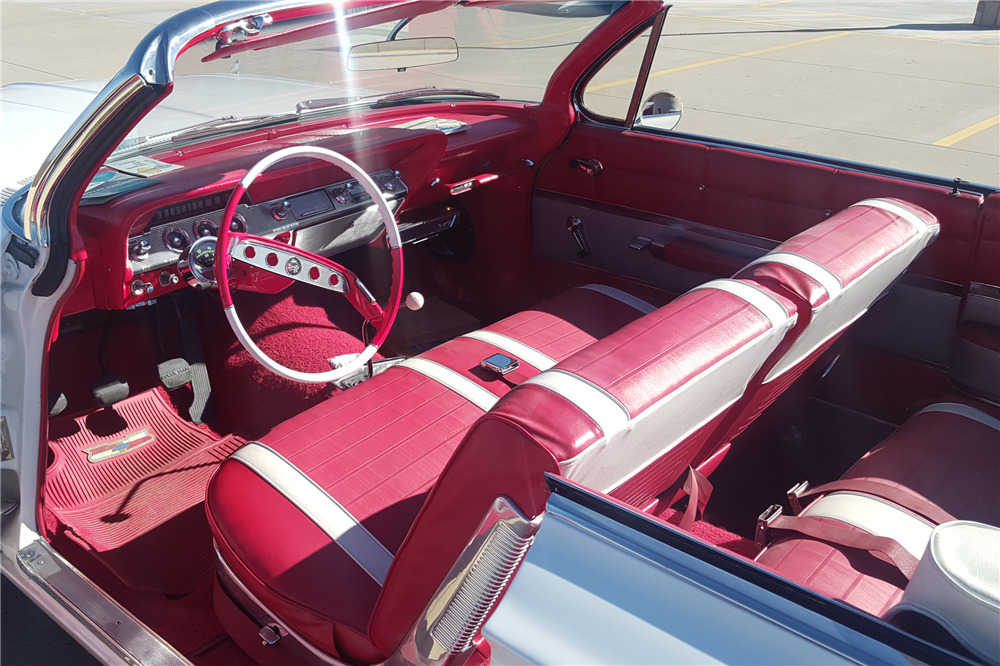 1961 CHEVROLET IMPALA SS CONVERTIBLE - Interior - 201602
