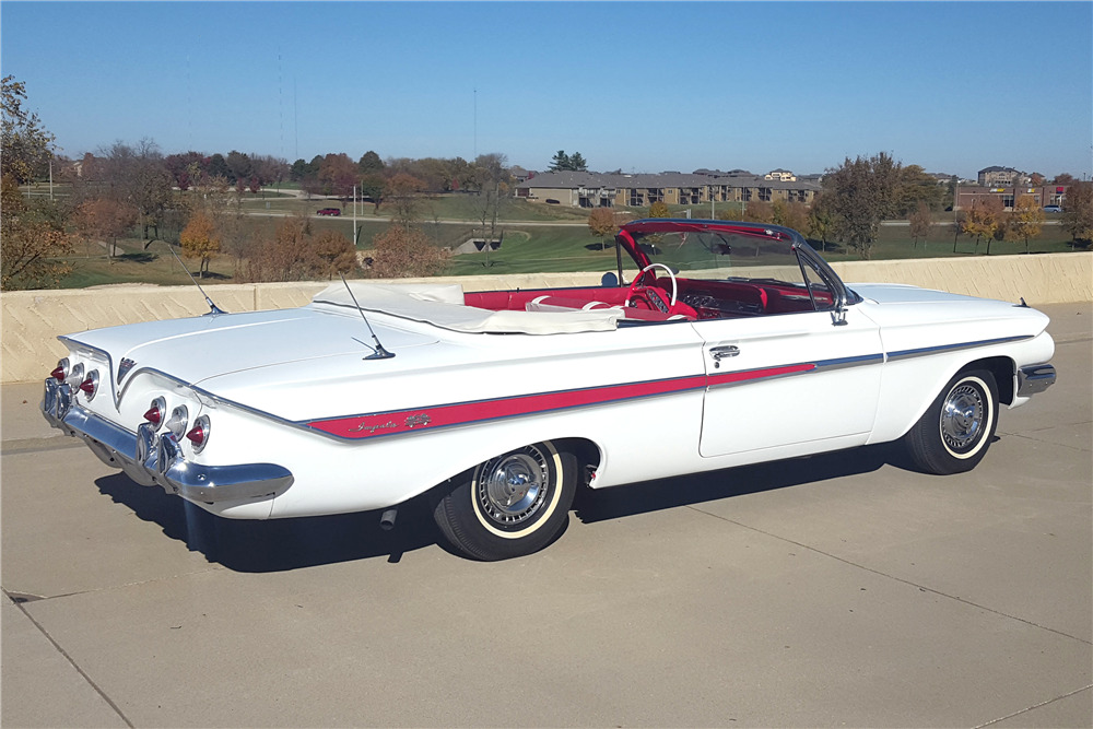 1961 CHEVROLET IMPALA SS CONVERTIBLE - Side Profile - 201602