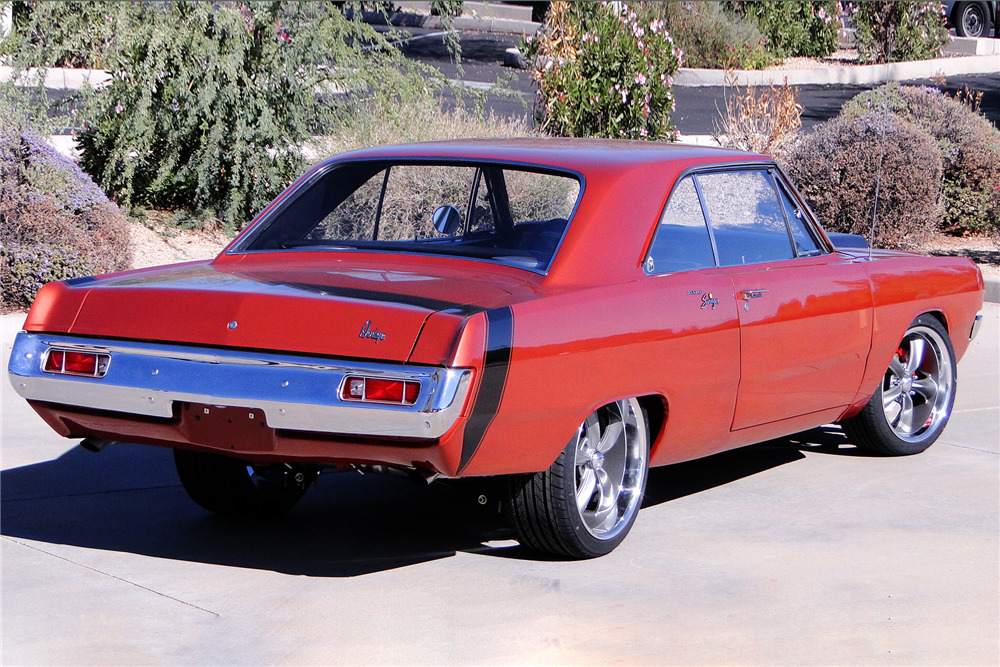 1970 DODGE DART CUSTOM SWINGER - Side Profile - 201676