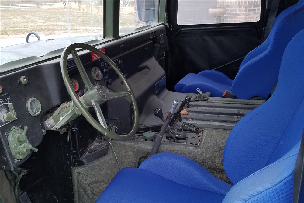 1991 AM GENERAL M998  - Interior - 201918