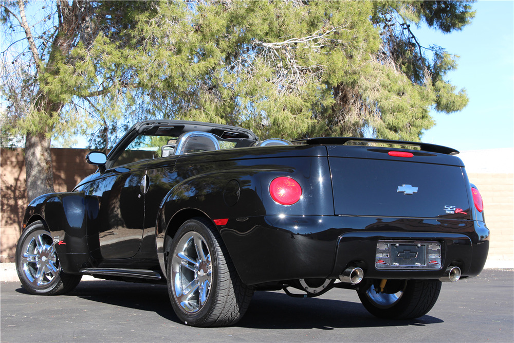 2003 CHEVROLET SSR PICKUP - Side Profile - 201926