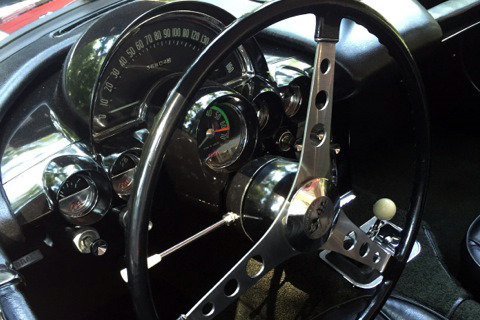 1962 CHEVROLET CORVETTE 327/340 CONVERTIBLE - Interior - 202001