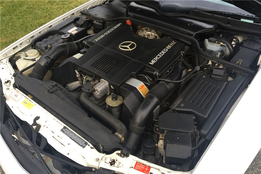 1991 MERCEDES-BENZ 500SL CONVERTIBLE - Engine - 202100