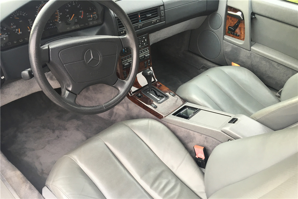 1991 MERCEDES-BENZ 500SL CONVERTIBLE - Interior - 202100