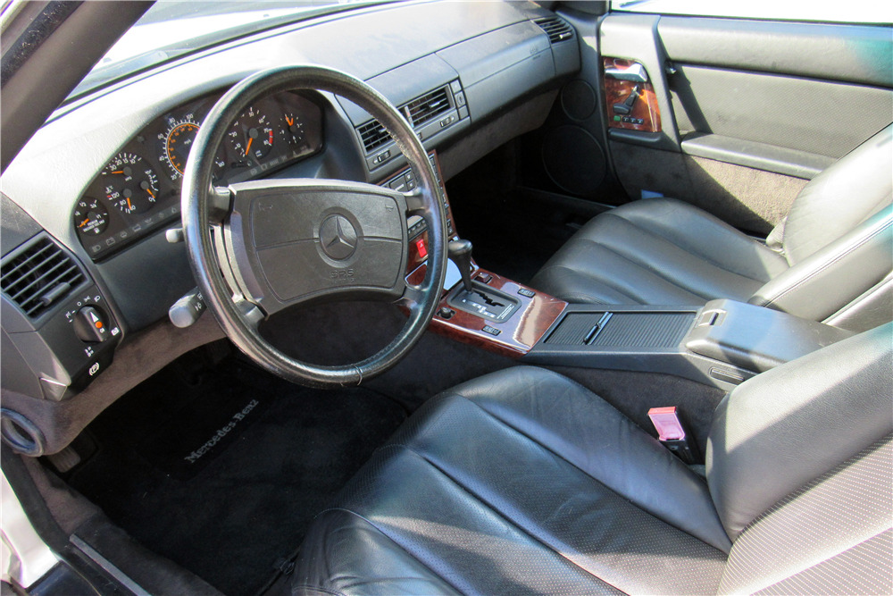 1992 MERCEDES-BENZ 300SL ROADSTER - Interior - 202103