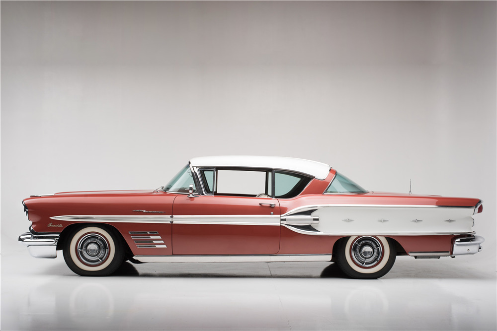 1958 Pontiac Bonneville Custom
