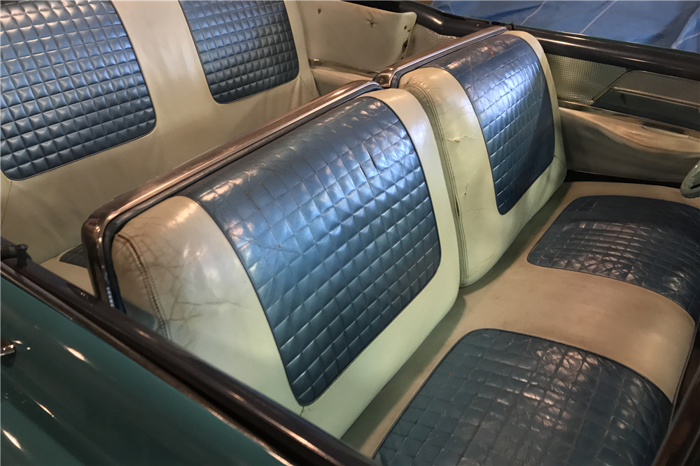 1955 BUICK ROADMASTER CONVERTIBLE - Interior - 202363
