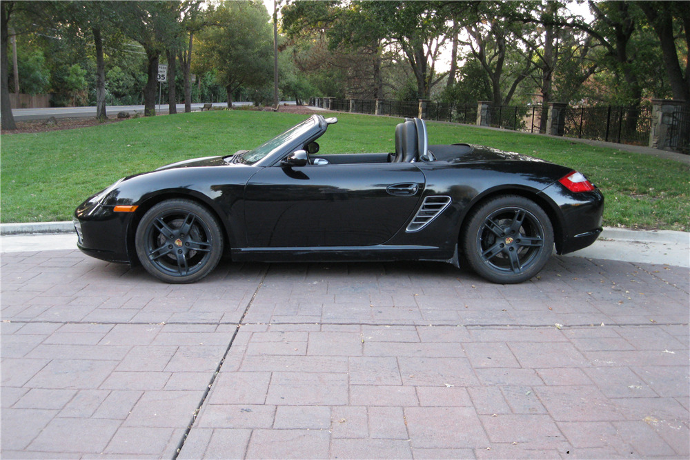 2007 PORSCHE BOXSTER CONVERTIBLE - Side Profile - 202980
